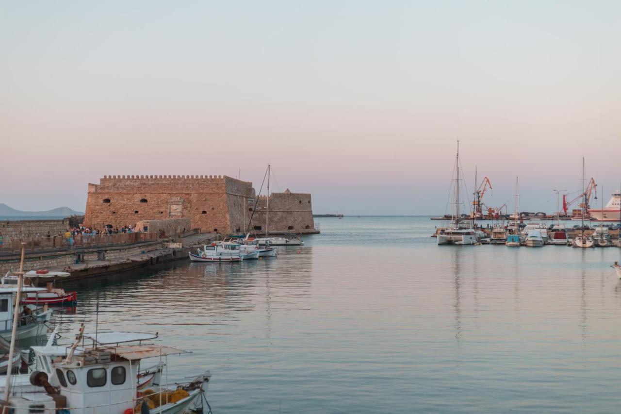 Minos By Agora Luxury Apartments In The Heart Of Heraklion 外观 照片